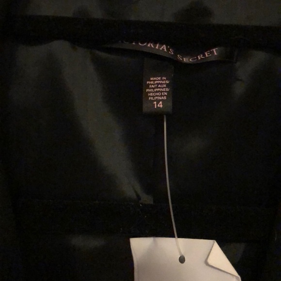 VICTORIA SECRETS black 1 button blazer - Picture 4 of 7